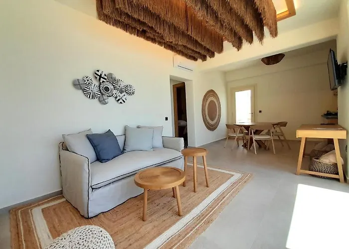 Life Aparthotel Tourlos