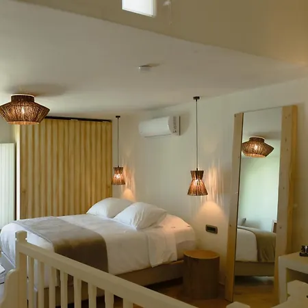 Aparthotel Life