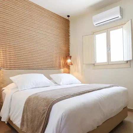 Aparthotel Life 4*